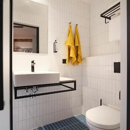 Lj5 - Old Town With Exclusive Shared Roof Terrace Apartment