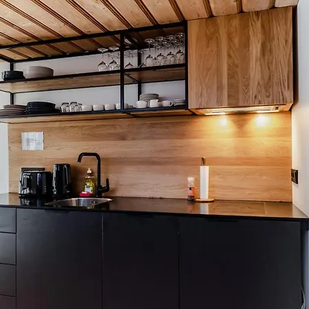 Apartamento Lj5 - Old Town With Exclusive Shared Roof Terrace Talin