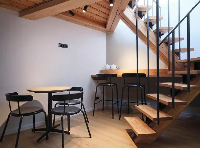 Lj5 - Old Town With Exclusive Shared Roof Terrace