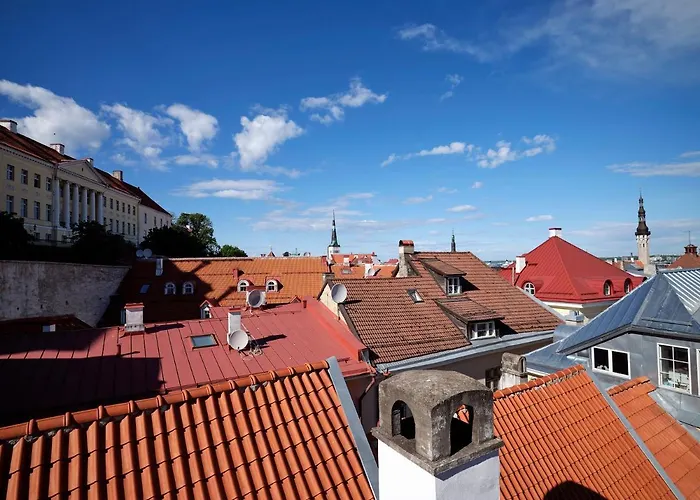 Lj5 - Old Town With Exclusive Shared Roof Terrace