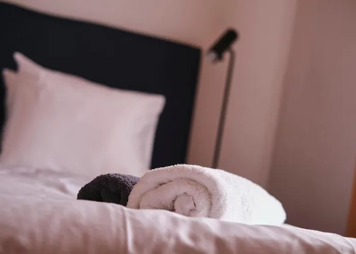 Lj5 - Old Town With Exclusive Shared Roof Terrace *